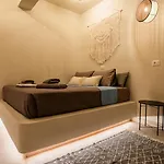 Serenity Luxury Villa *