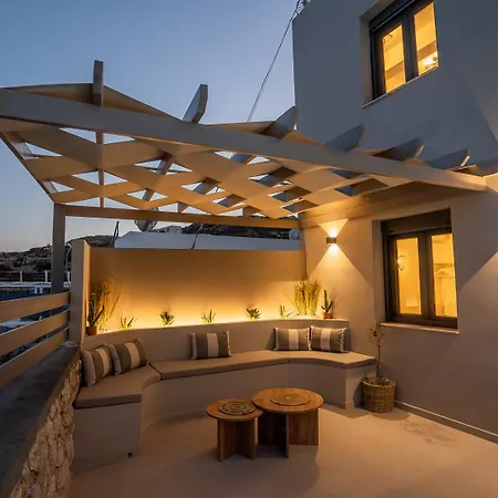 فيلة Serenity Luxury Lakki (Karpathos)