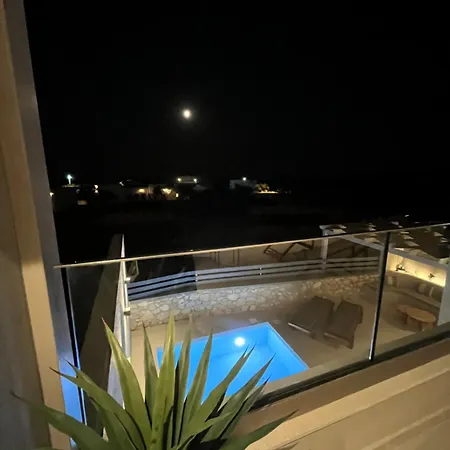 빌라 Serenity Luxury 카르파토스